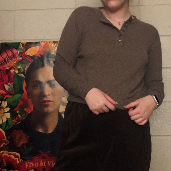 Belinda Robertson brown button sweater - Picture 2 of 4